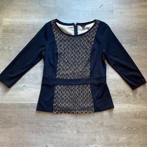 Ann Taylor crochet lace panel top sz M